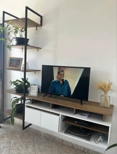 Rack de parede - retirar em Rio das Ostras 