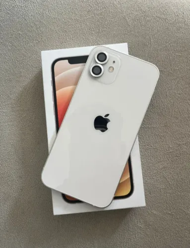 IPhone 12 branco 81% de bateria