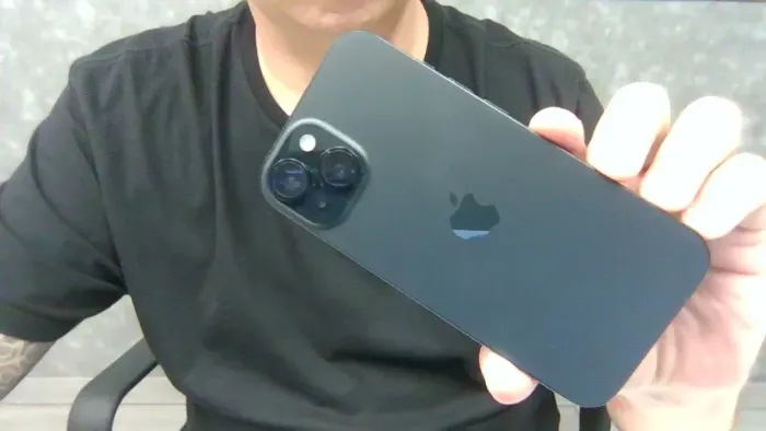 iPhone 15 - 128 GB - Preto
