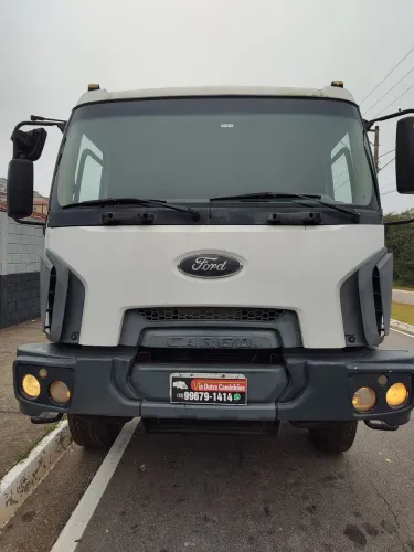 Ford Cargo C-2629 6x4 chassis (2013)- VIA DUTRA CAMINHÕES - Caçapava SP