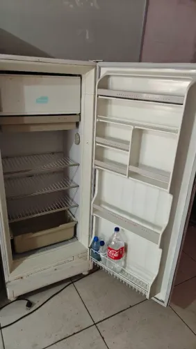 Geladeira excelente toda originalzinha