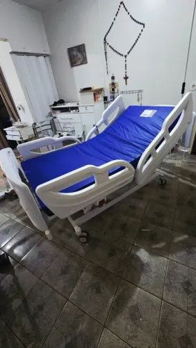 CAMA HOSPITALAR MOTORIZADA 9 MOVIMENTOS - APENAS 4 MESES DE USO - COMPLETA