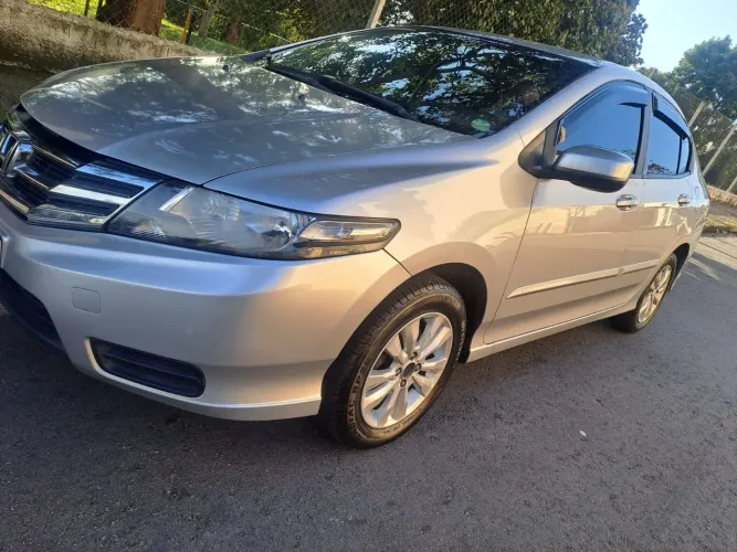 Honda City Sedan LX 1.5 Flex 16V 4P Aut. 2013