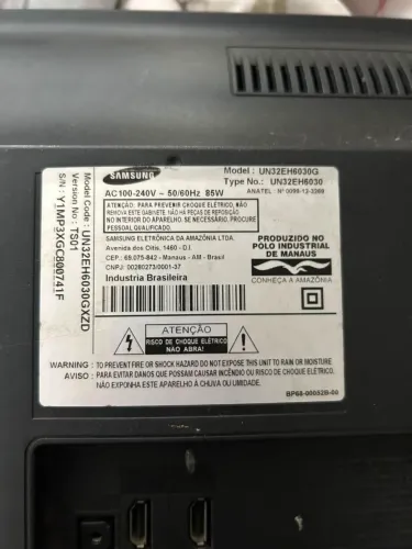 Vendo duas televisão,uma smat TV.e uma TV plasma. Televisão para conserto ou retirada de p