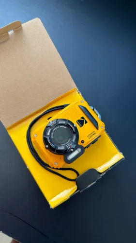 Câmera Kodak PIX PRO WPZ2 amarela, nunca usada. Na caixa 