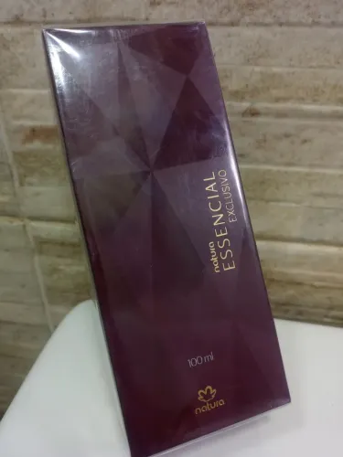 Perfume feminino Natura Essêncial exclusivo lacrado.