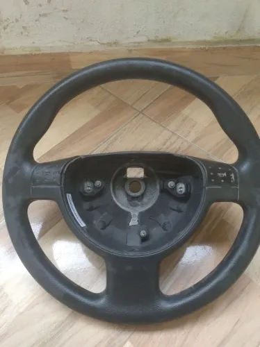 Volante do Corsa frente Montana 