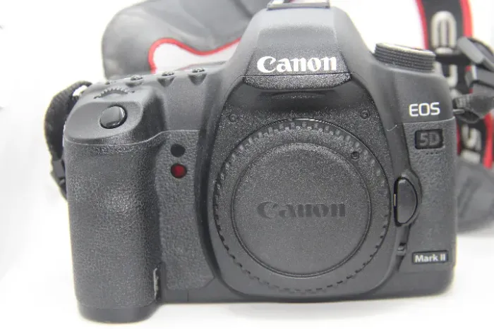 Canon 5D Mark II com 15k Cliques