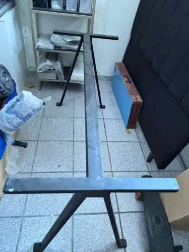Base de Metalon para mesas escritórios