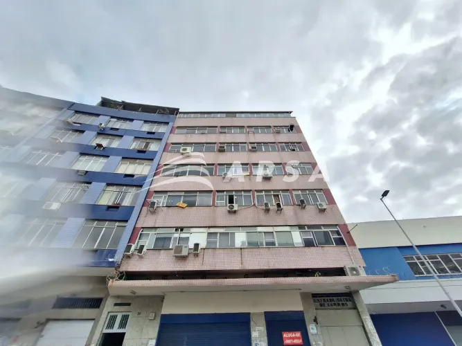 EXCELENTE SALA COMERCIAL, 47M², TODA REFORMADA E COM BANHEIRO. PRÓXIMO AO CÓMERCIO E ESTAÇ