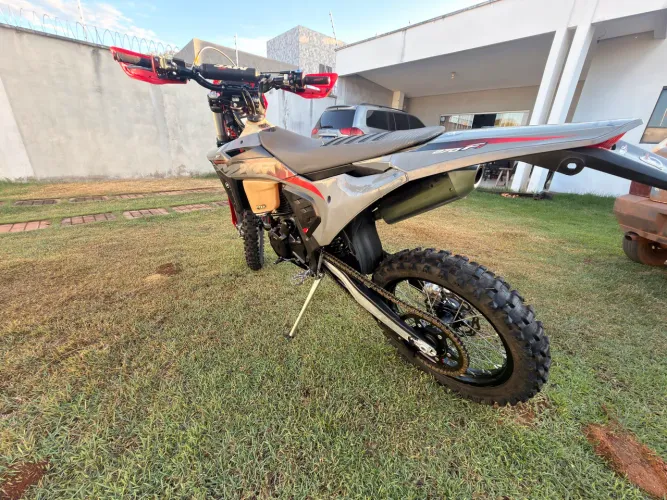 Moto trilha MXF