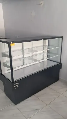 Balcão refrigerado para confeitaria