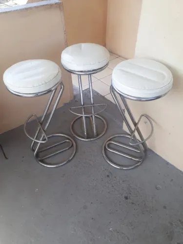 03 Banquetas cromadas alta
