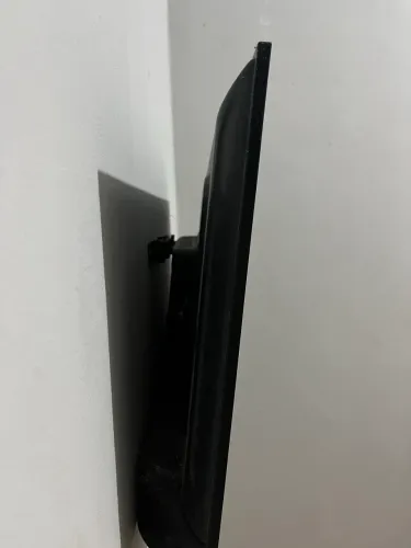 Vende-se SMART TV 32 Polegadas para Parede(sem pés)