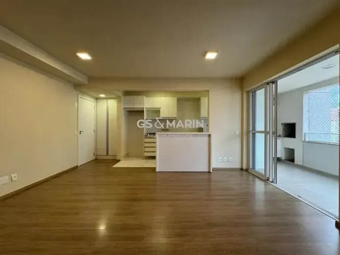 Ed. Cosmopolitan Residence: apartamento com sacada e 2 vagas