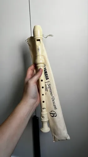 Flauta Doce Yamaha YRS-24B