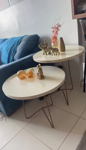 Par de mesas decorativas