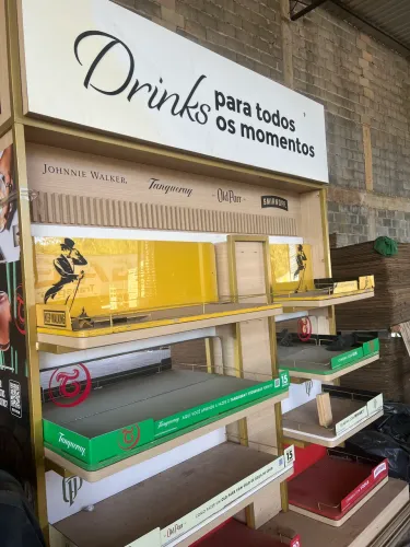 Móvel para bar adega 3 unidade 2,000 $