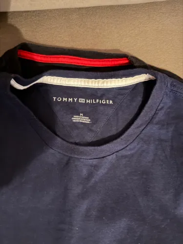 Blusas Tommy original básicas tamanho M 