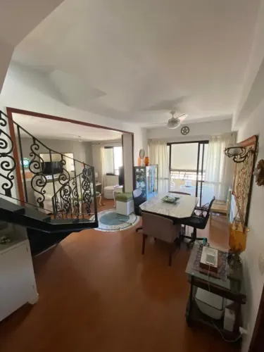 Cobertura no Coração da Barra: Preço de Apartamento, Espaço de Casa!