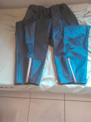 Vendo conjunto jaqueta/calça de chuva motoqueiro