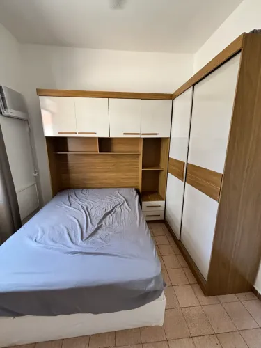 Módulo guarda roupa com gavetas