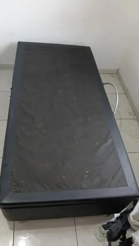 Cama baú super espaçosa por dentro
