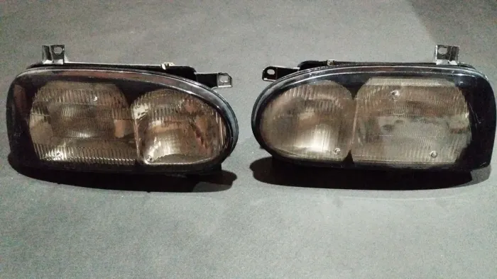 Par Farol golf mk3 GTI GLX foco duplo.