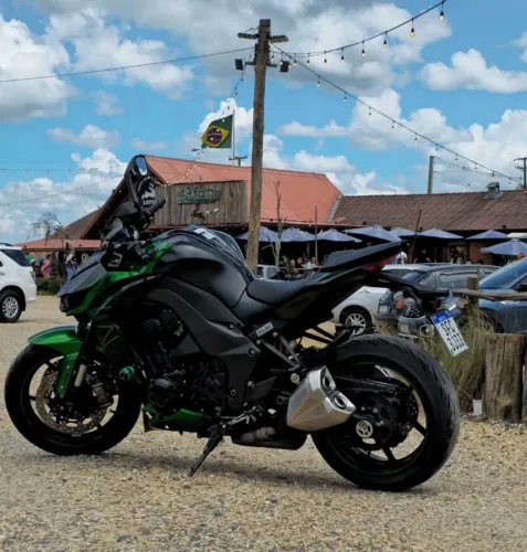 Linda Kawasaki z100 r-edition abaixo da fipe