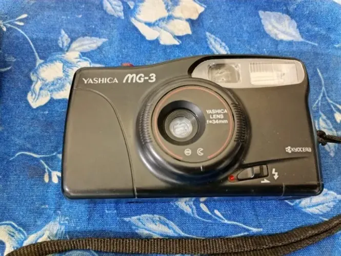 Câmera Fotográfica Antiga Yashica Mg-3 Analógica