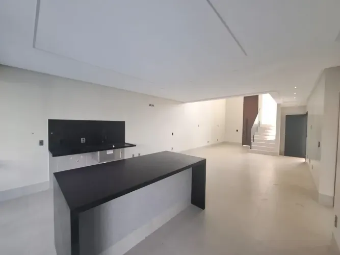 4 Quartos 3 Suites, 250m², Jardins Sevilha, Goiania, Goias