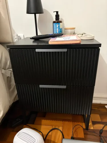 Mesa de cabeceira 2 gavetas