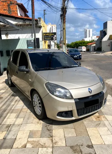 Renault Sandero Authentique Hi-flex 1.0 16V 5P 2014