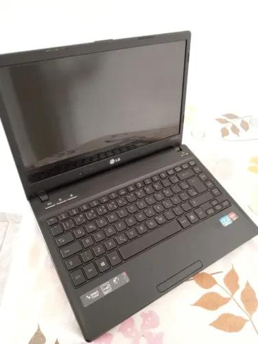 Notebook lg n460 não liga para peças