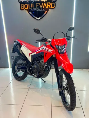 HONDA TORNADO 300cc 2026 na Boulevard automóveis.g