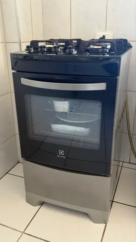FOGÃO ELETROLUX 4 BOCAS USADO