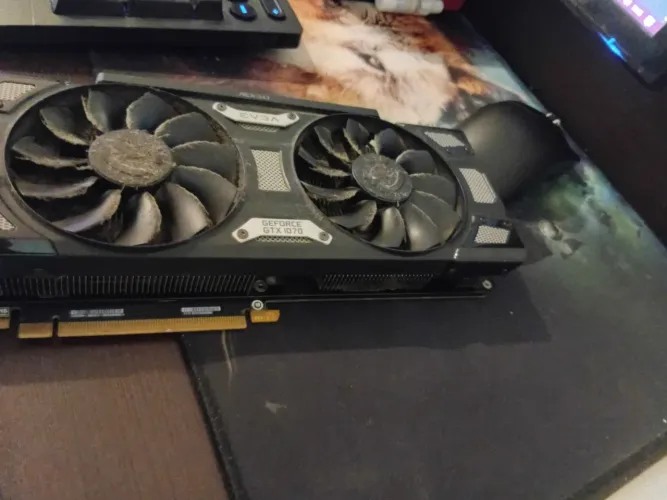 1070 8gb usada