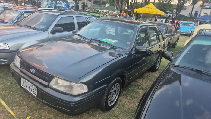 Ford Versailles GL 2.0i / 2.0 2P E 4P (álcool) 1994