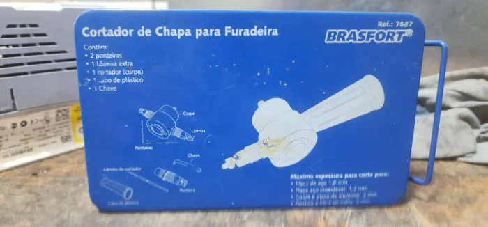 CORTADOR DE CHAPAS PARA FURADEIRA 