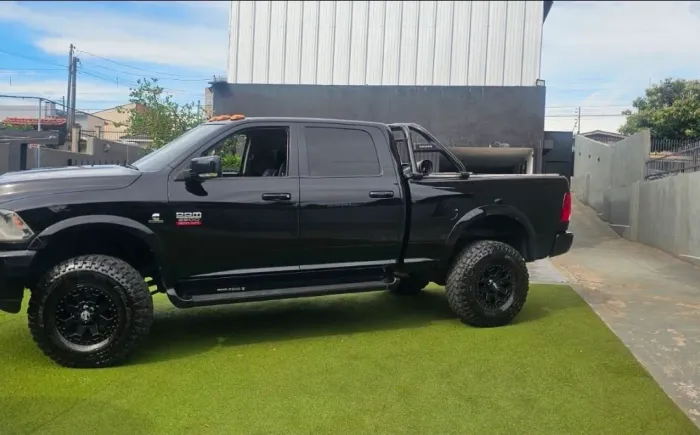Dodge Ram 2500 Laie 6.7 TDI CD 4X4 Dies 2012