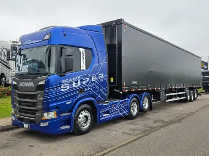 Scania R460 6x2 Super Ano 24 Automático + Sider Nostra Ano 27 0km 30 plt 15.40 c/pneus