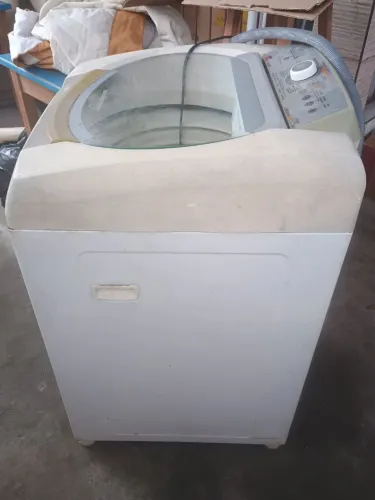 Máquina de lavar roupas Brastemp