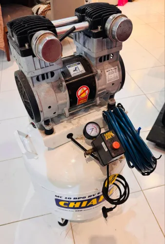 Compressor de ar 66L 2HP - forte, silencioso e sem óleo. Pronto pra trabalho pesado!