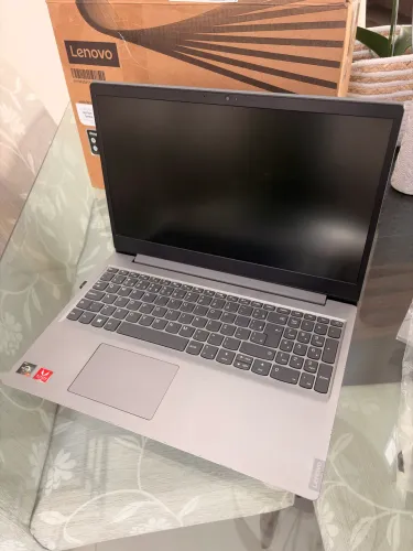 Notebook Lenovo - 12GB RAM, Ryzen 7 e 1TB