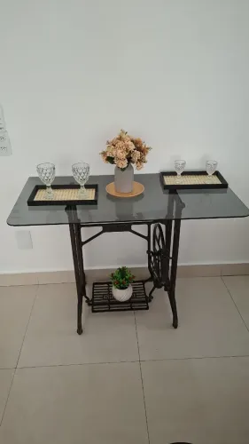 Aparador / Mesa de canto