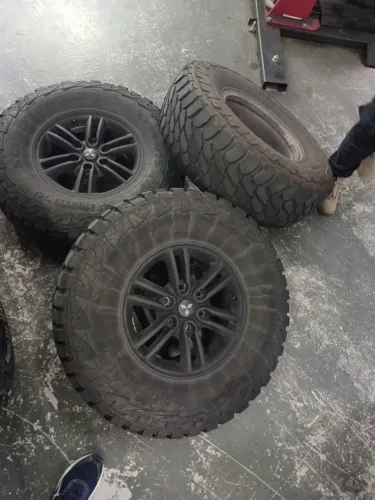 Jogo de Pneus Pirelli Scorpion MTR 285/75r16 116q (Usado) - APENAS PNEUS