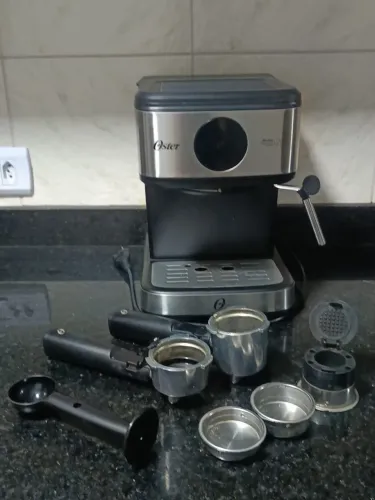 Cafeteira Espresso Double Digital Oster para Cápsula e Pó