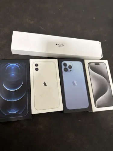 Caixas de iPhone 15 pro max, 13 pro max, 12 pro max, iPhone 11 e watch series 3