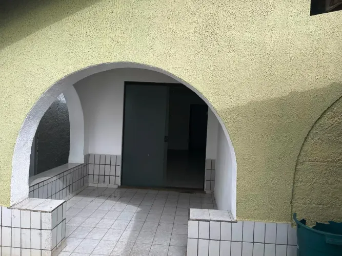 Imóvel Comercial para aluguel tem 125 M² com 3 Dormitórios no Centro - Mongaguá - SP