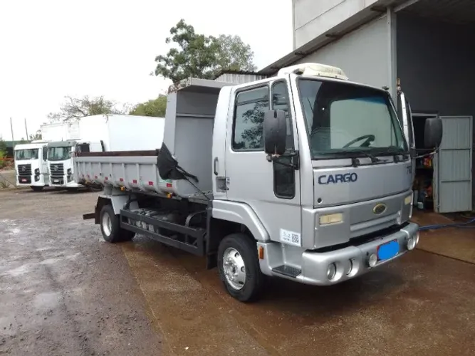 CARGO 712 BASCULANTE